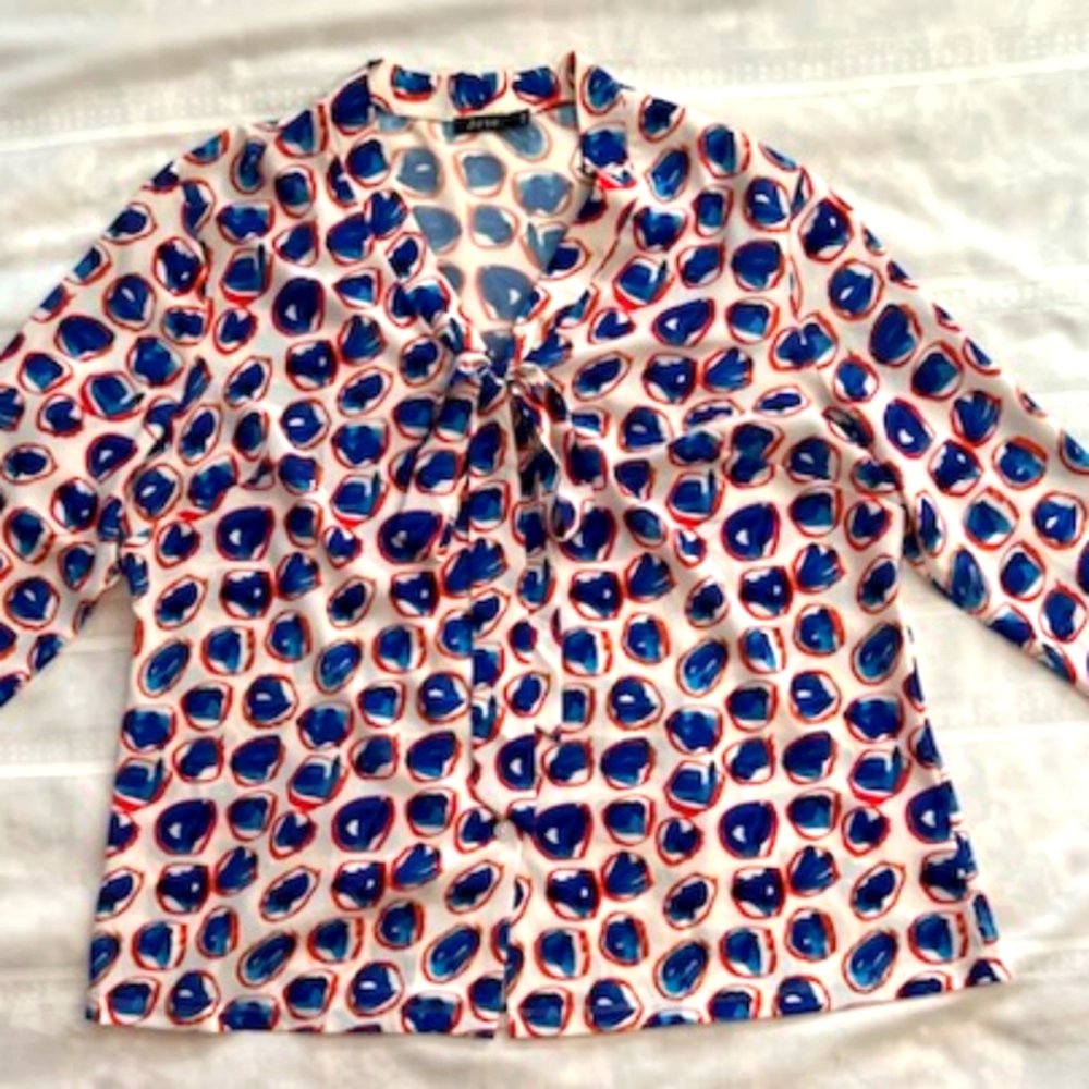 Abstract print blouse with bow